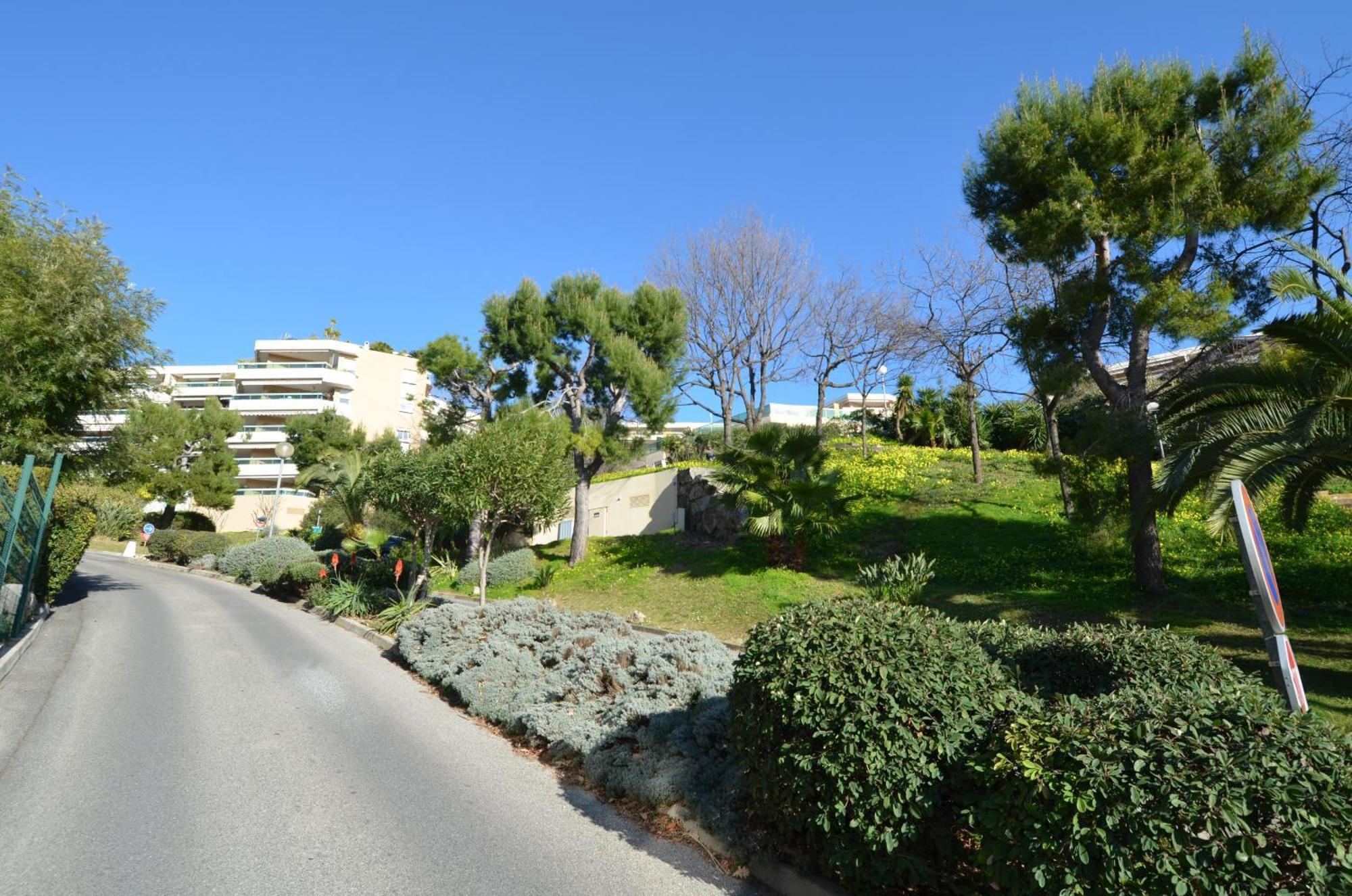 Plein Ciel - Appartement 5 Personnes Avec Piscine Sur La Corniche Fleurie A นีซ ภายนอก รูปภาพ